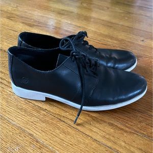 Black and white leather brogues by Born